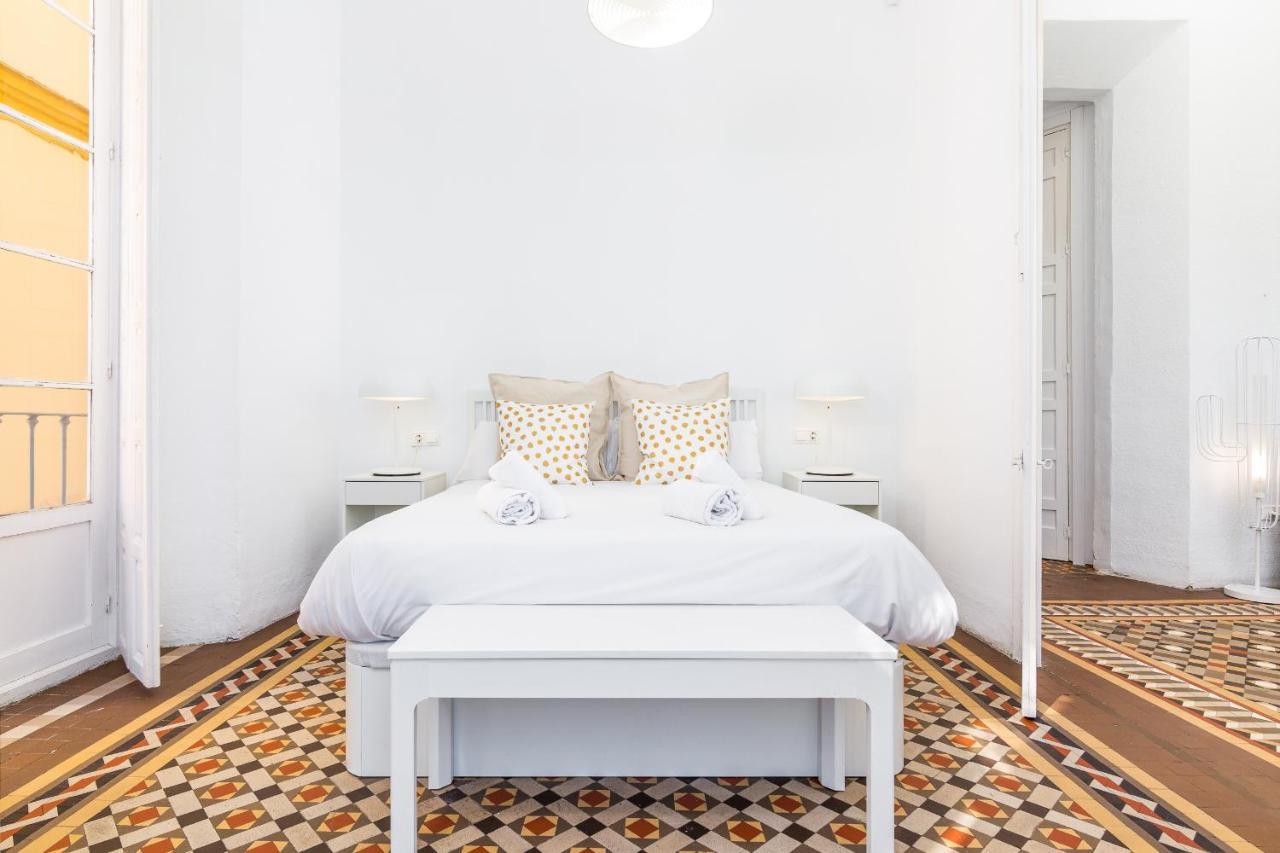 Suite Homes Apartamentos Plaza De La Merced Málaga Buitenkant foto